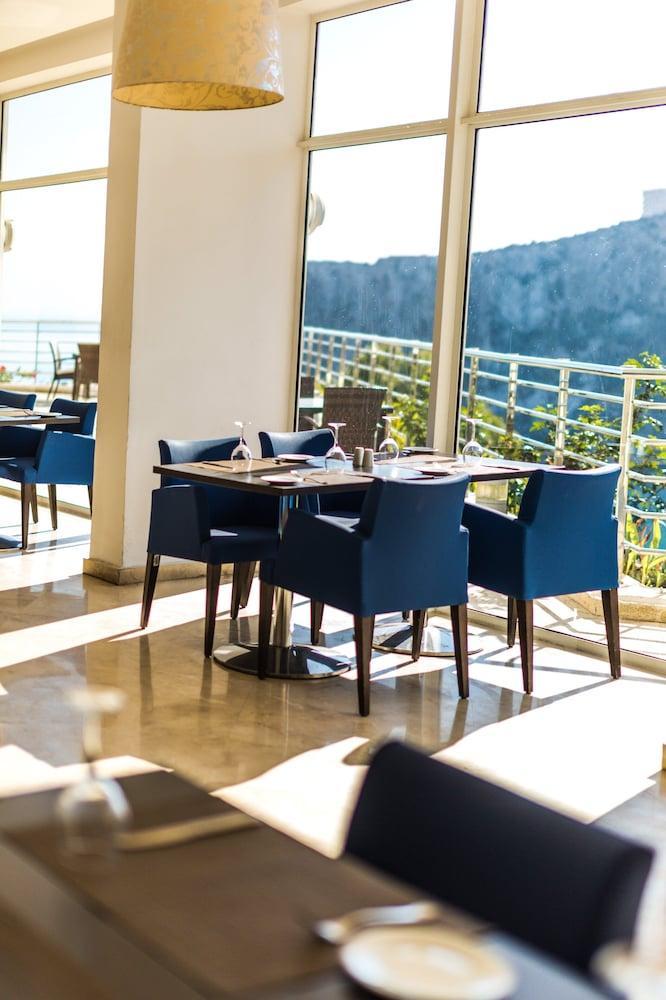 Suites Hotel Mohammed V By Accor Al Hoceïma Exterior foto