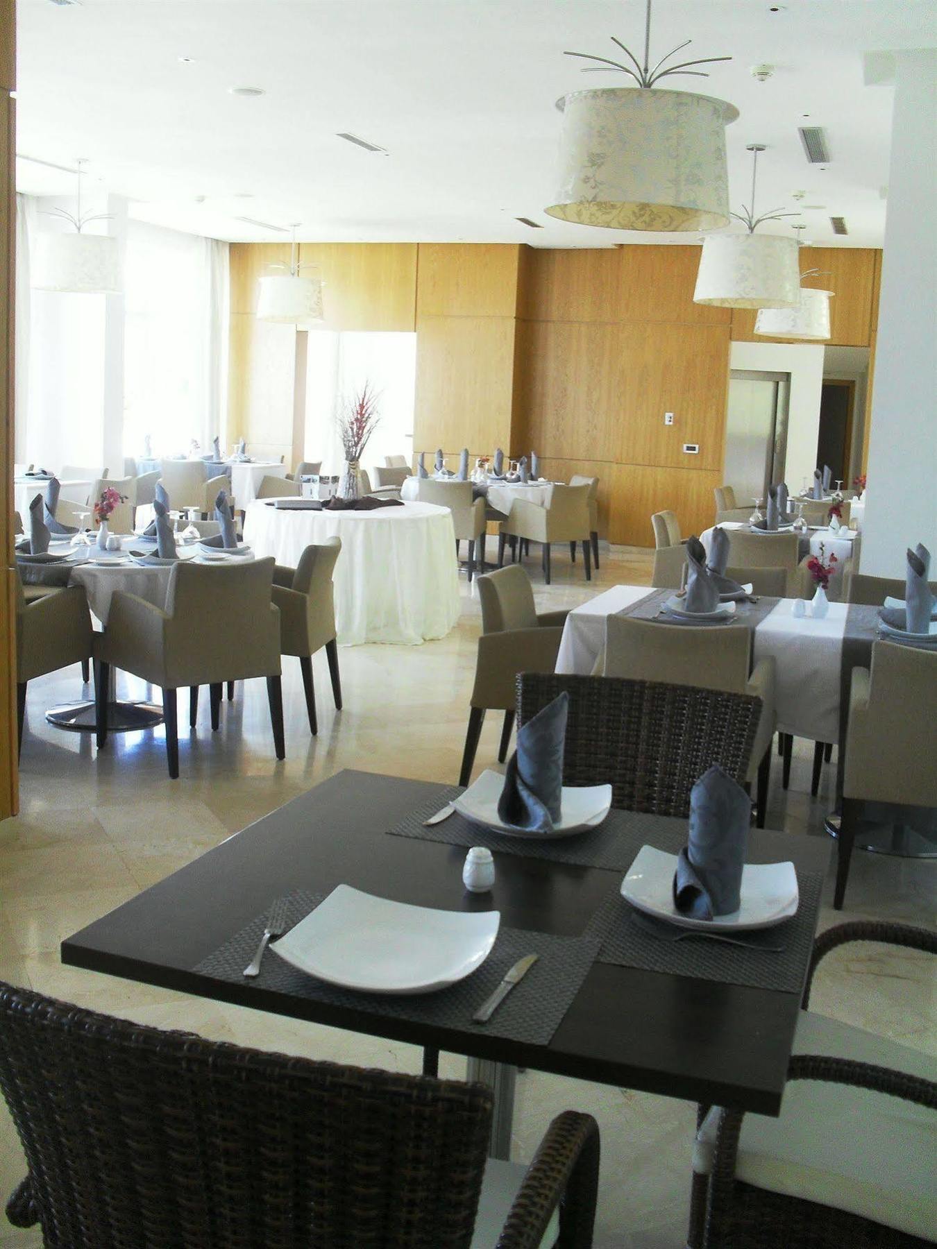 Suites Hotel Mohammed V By Accor Al Hoceïma Exterior foto
