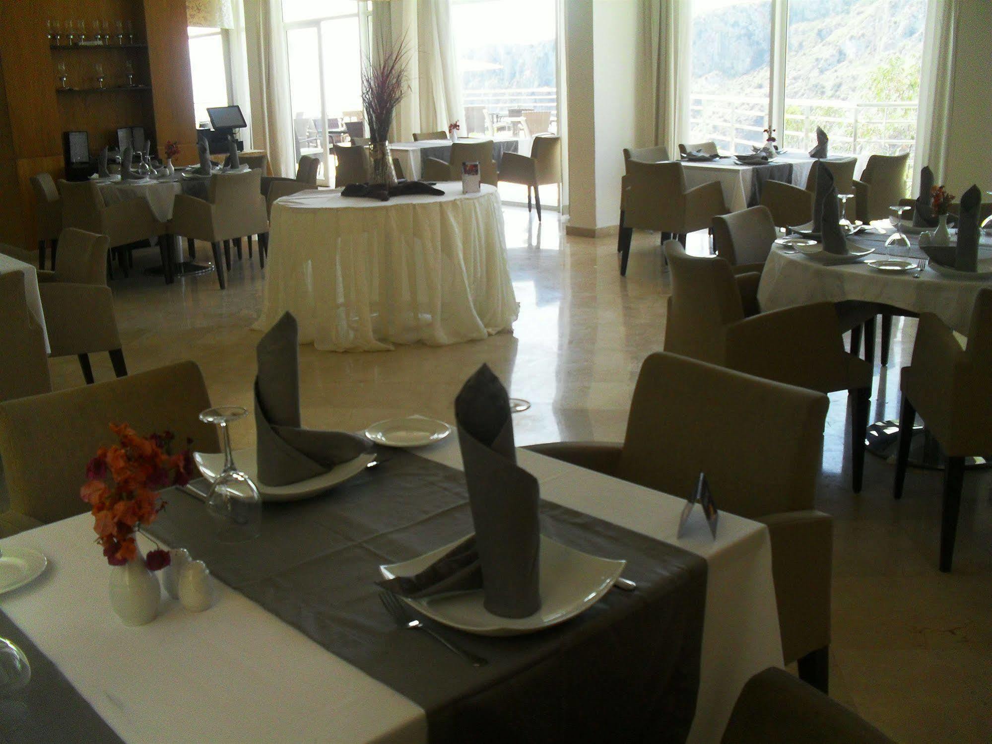 Suites Hotel Mohammed V By Accor Al Hoceïma Exterior foto